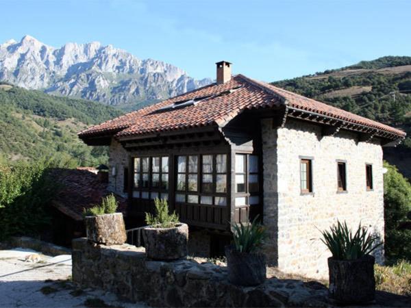 Albergue Turistico Valdebaro Camaleno Luaran gambar