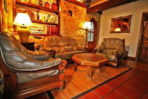 Albergue Turistico Valdebaro Camaleno Luaran gambar